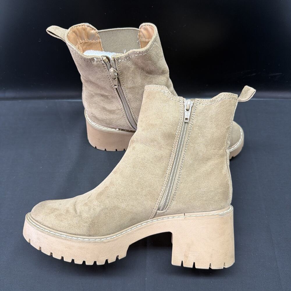 Women's Ankle Boots - Universal Thread Tan Suede Size 7 - Picture 3 of 6
